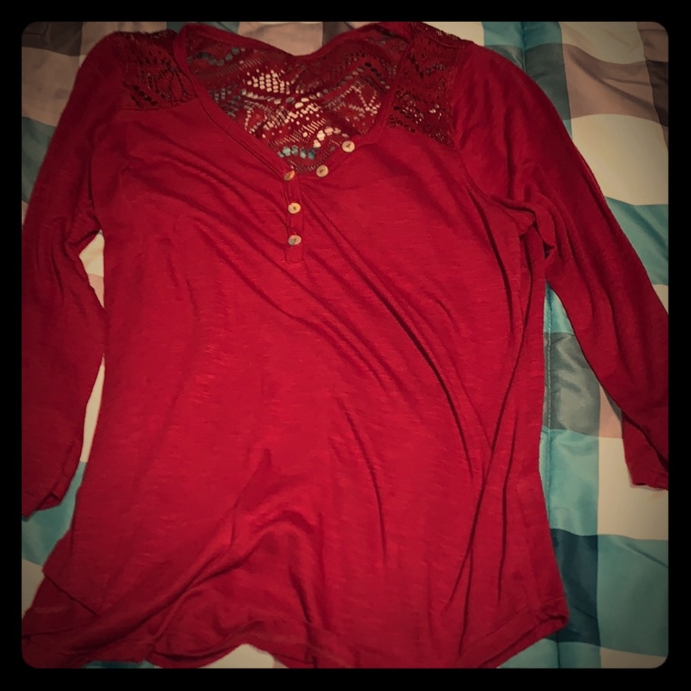 Dark red 3/4 length sleeve